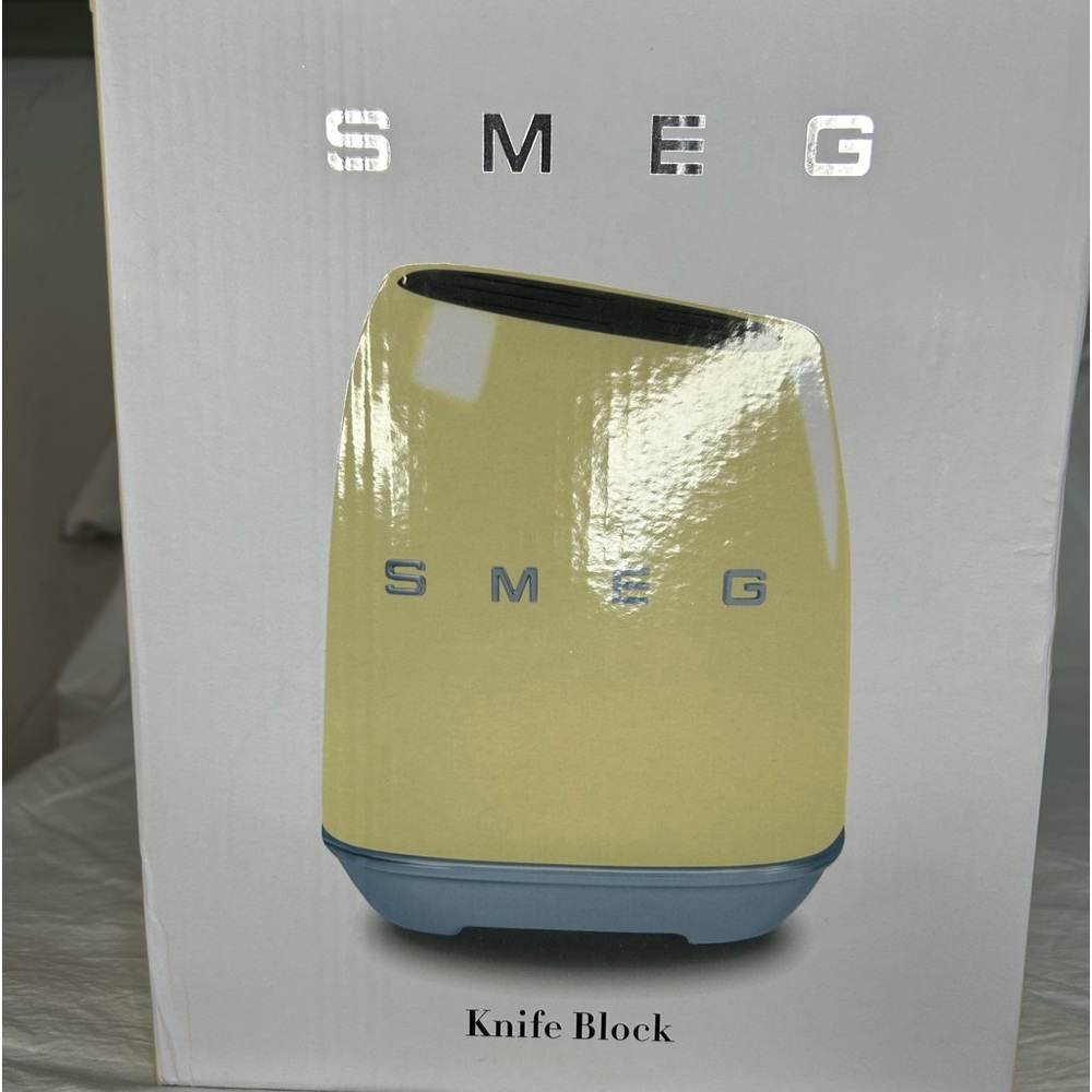 SMEG Yellow Knife Block